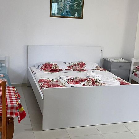 Feriz Vukaj Hotel Hamallaj Exterior photo